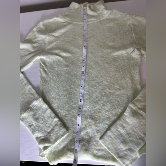 Free People You & I Turtleneck Top NWOT - Picture 11 of 11